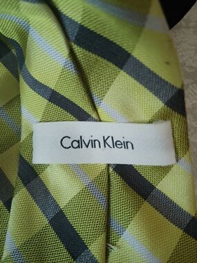 Calvin Klein Men’s Lime Green Plaid Neck Tie